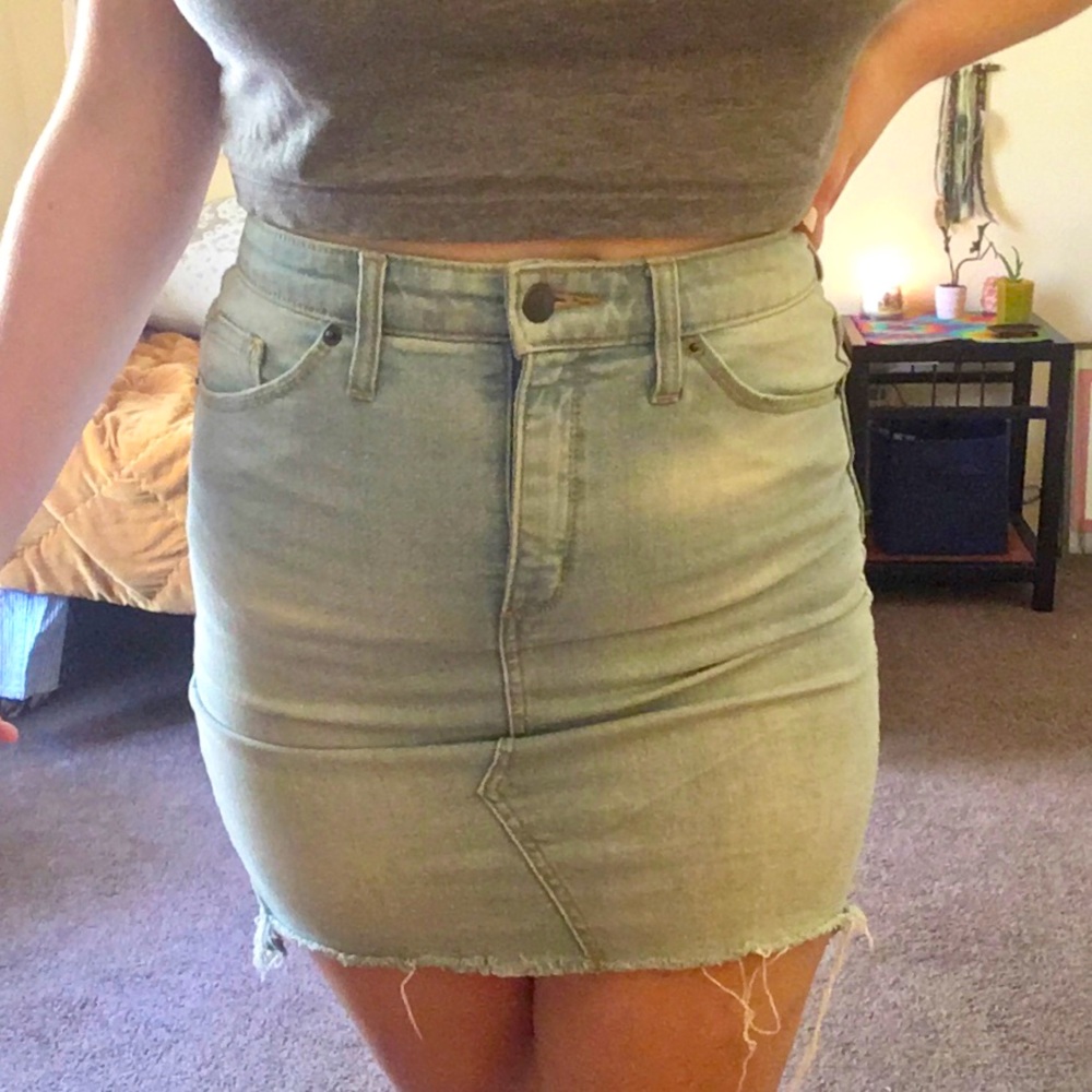 Painted Pocket Light Wash Denim Jean Skirt
